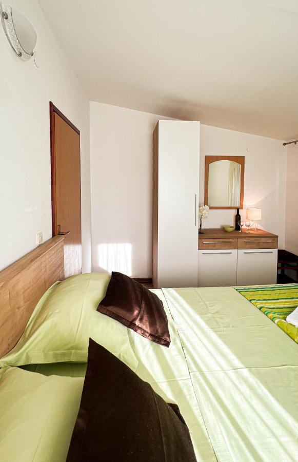 Apartment Petra *