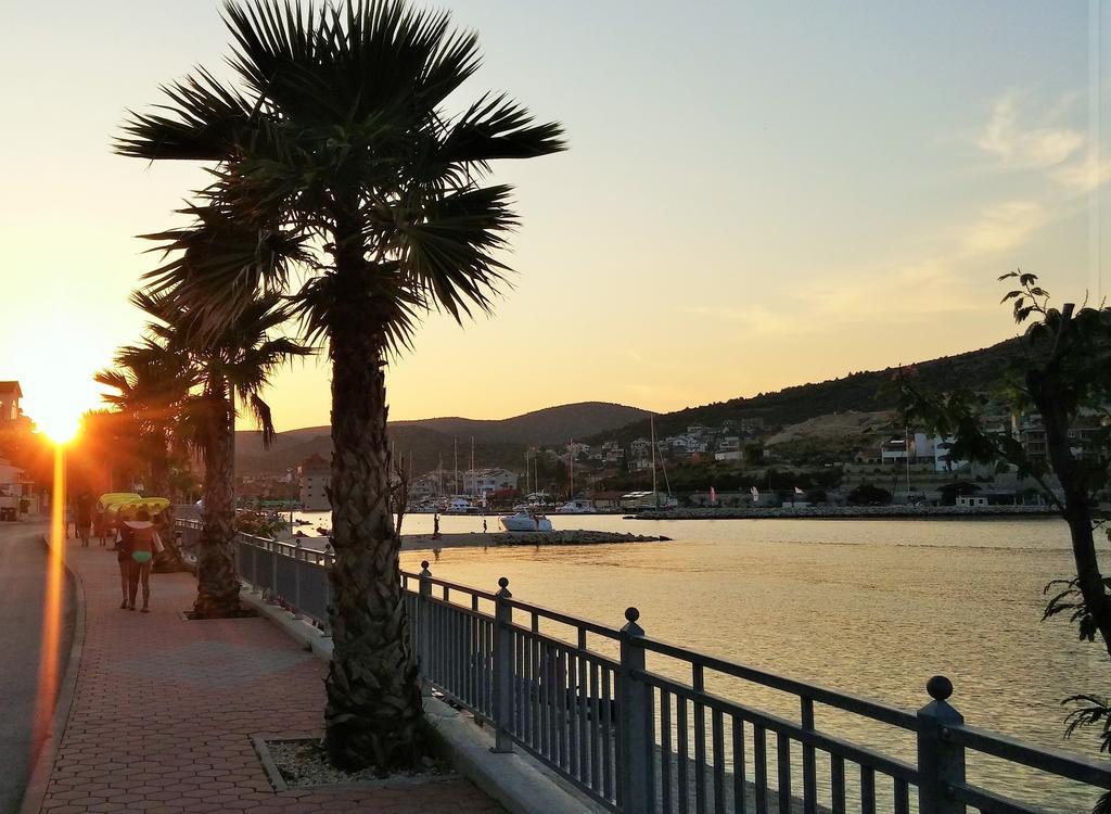 Apartment Petra Marina