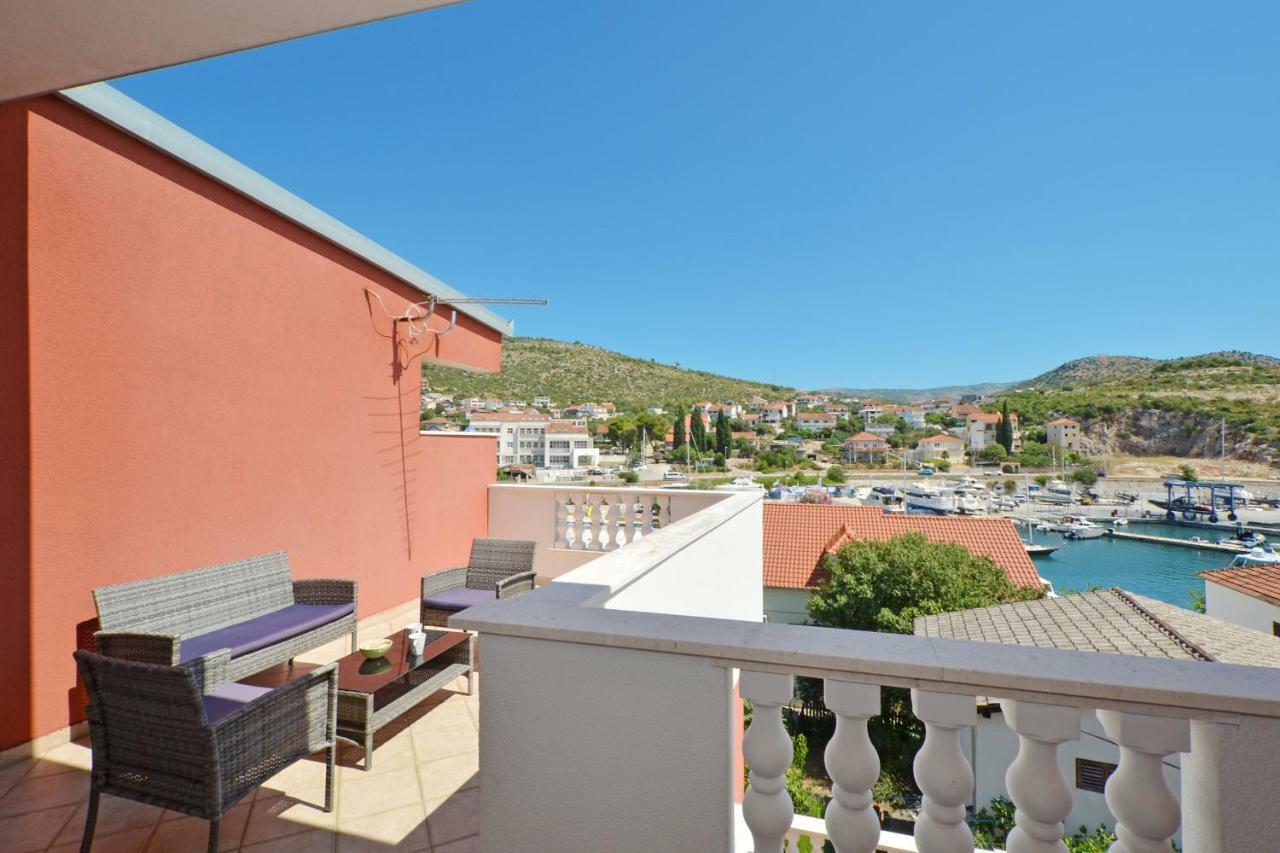 Apartment Petra Marina